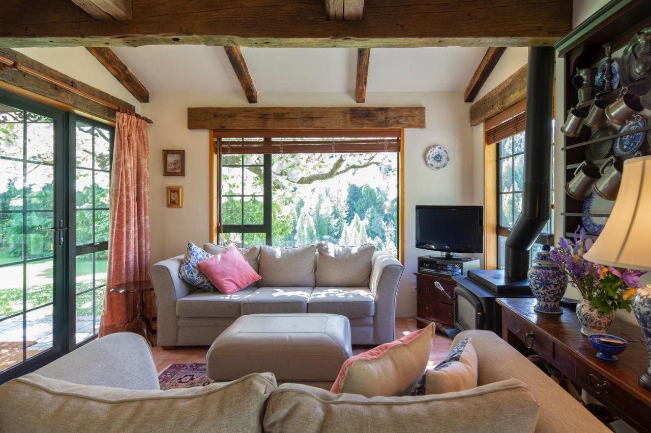 Trelawn Riverside Cottages Arthurs Point Eksteriør billede