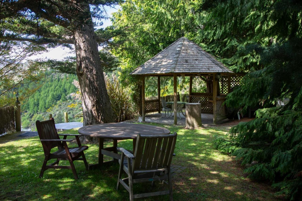 Trelawn Riverside Cottages Arthurs Point Eksteriør billede
