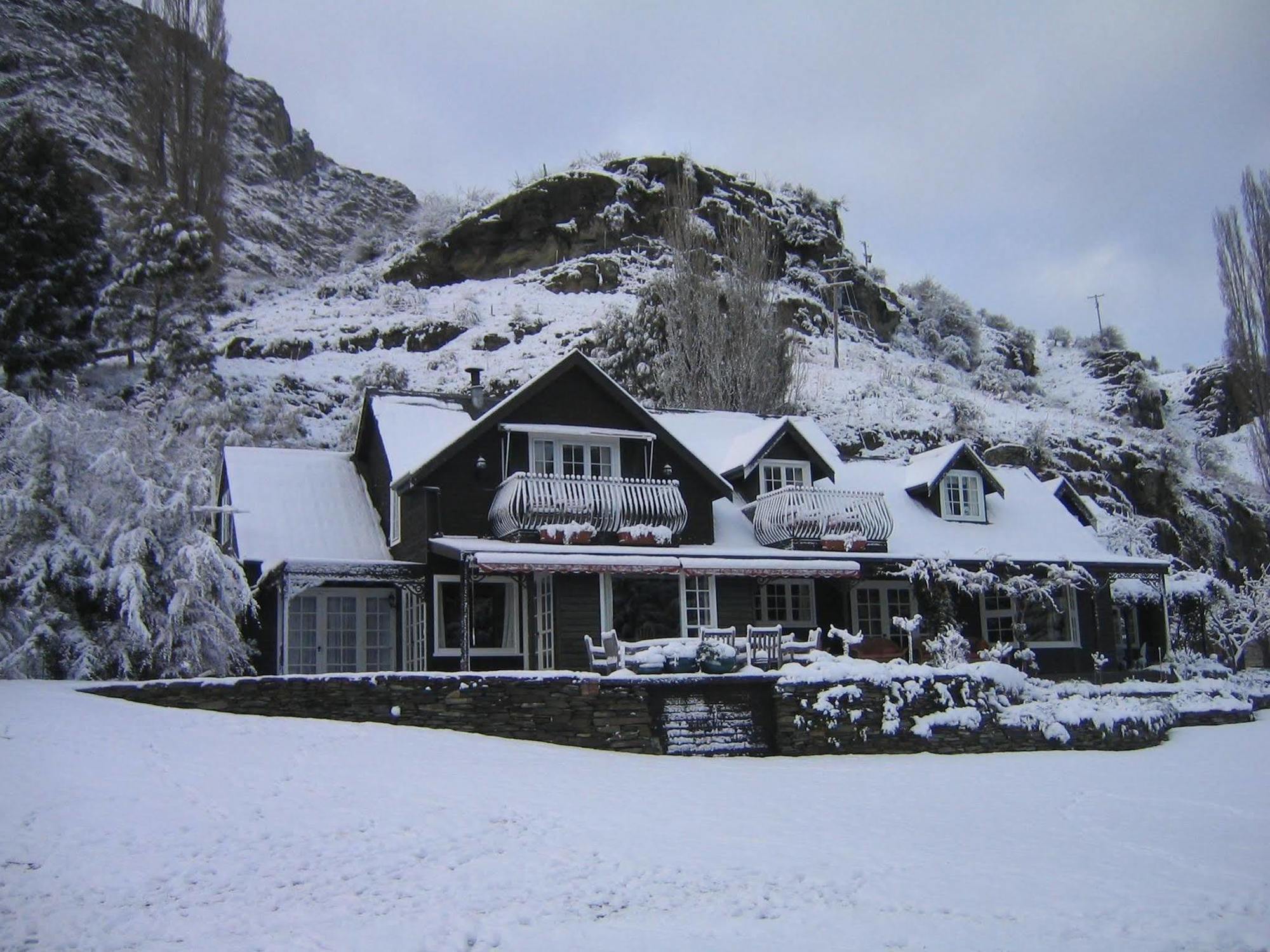 Trelawn Riverside Cottages Arthurs Point Eksteriør billede